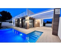 Chalet en Venta en Orihuela, Alicante
