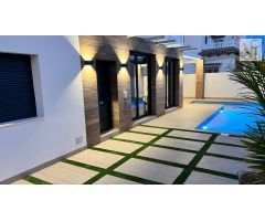 Chalet en Venta en Orihuela, Alicante