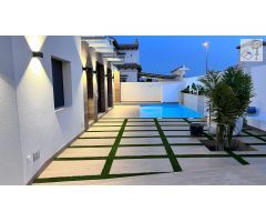 Chalet en Venta en Orihuela, Alicante