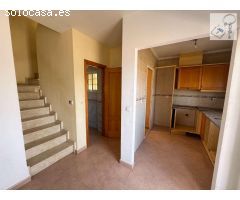 HAGA SU OFERTA!! DUPLEX ADOSADO 2 DORMITORIOS CON PISCINA EN URB. EL HONDO!!