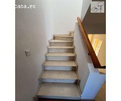 HAGA SU OFERTA!! DUPLEX ADOSADO 2 DORMITORIOS CON PISCINA EN URB. EL HONDO!!
