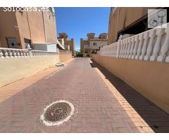 HAGA SU OFERTA!! DUPLEX ADOSADO 2 DORMITORIOS CON PISCINA EN URB. EL HONDO!!