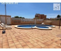 HAGA SU OFERTA!! DUPLEX ADOSADO 2 DORMITORIOS CON PISCINA EN URB. EL HONDO!!