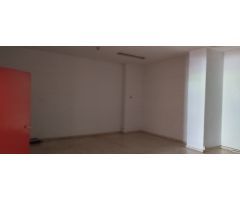 ¡Oportunidad única! Local comercial en alquiler en una zona de alto tráfico.