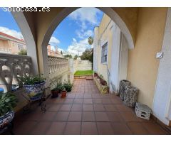MAGNÍFICO CHALET PAREADO EN URB. GUADIANA