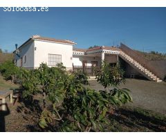 Casa con mangos en almayate y vistas al mar