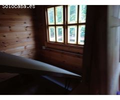 Parcela con luz y casa de madera en velez malaga