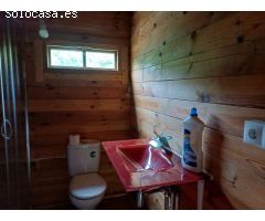Parcela con luz y casa de madera en velez malaga