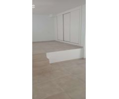 Local nuevo a estrenar en el centro de Alhaurin de la Torre