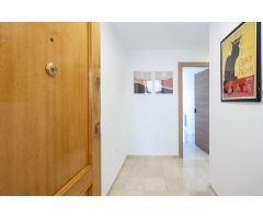 Estudiantes  y Erasmus--- habitación en piso reformado, Calefacción, WIFI, limpieza semanal