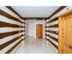 Estudiantes  y Erasmus--- habitación en piso reformado, Calefacción, WIFI, limpieza semanal