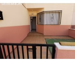 Casa en Dos Barrios, COMO NUEVA