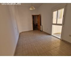 Casa en Dos Barrios, COMO NUEVA