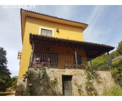 Casa independiente con preciosa parcela arbolada