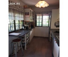Casa independiente con preciosa parcela arbolada
