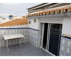 Amplio y practico con 3 dormitorios 2 baños en el Pueblo ANdaluz
