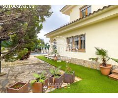 Chalet en Venta en Lloret de Mar, Girona