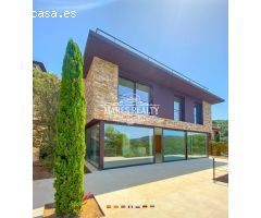 Villa de Lujo en Venta en Begur, Girona