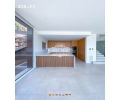 Villa de Lujo en Venta en Begur, Girona