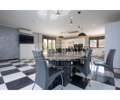 Villa de Lujo en Venta en Lloret de Mar, Girona