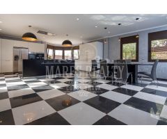 Villa de Lujo en Venta en Lloret de Mar, Girona