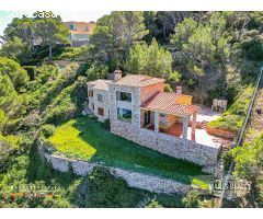 Chalet en Venta en Begur, Girona