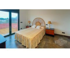 Chalet en Venta en lEscala, Girona
