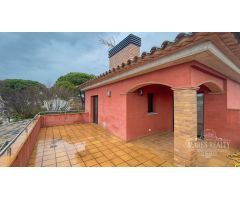 Chalet en Venta en lEscala, Girona