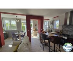 Chalet en Venta en Roses, Girona