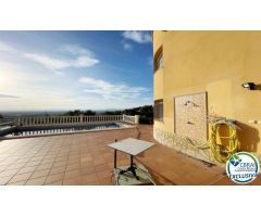 Chalet en Venta en Roses, Girona