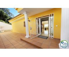 Chalet en Venta en Roses, Girona