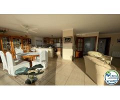 Chalet en Venta en Roses, Girona