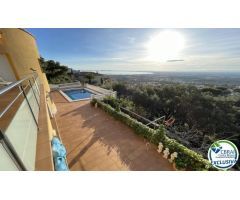 Chalet en Venta en Roses, Girona