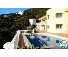 Chalet en Venta en Roses, Girona