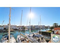Chalet en Venta en Empuriabrava, Girona