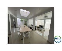 Chalet en Venta en Empuriabrava, Girona