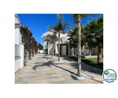 Chalet en Venta en Empuriabrava, Girona