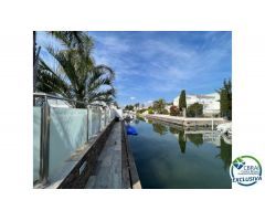Chalet en Venta en Empuriabrava, Girona