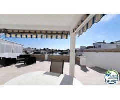 Chalet en Venta en Empuriabrava, Girona
