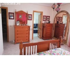 CHALET PAREADO EN AVDA. DE ELVAS