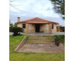 PRECIOSO CHALET EN RIO CAYA (LAS ROCILLAS)