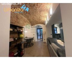 APARTAMENTO REFORMADO Y AMUEBLADO JUNTO A PUERTA PALMAS