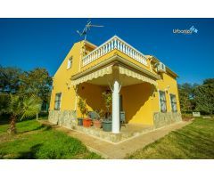 CHALET CAMPOMANES BADAJOZ