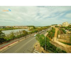 VIVIENDA EN VENTA DE 4 DORMITOROS VISTAS AL RIO EN BADAJOZ