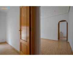 PISO DE TRES DORMITORIOS MUY ECONOMICO EN CALLE MARVAO, ESTACION DE RENFE
