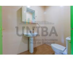 LOCAL COMERCIAL EN MONTIJO