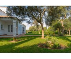 Villa de Lujo en Venta en Benalup-Casas Viejas, Cádiz