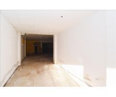 Local comercial en Venta en Banyoles, Girona