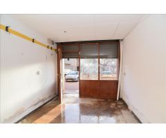 Local comercial en Venta en Banyoles, Girona