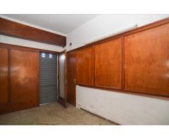 Local comercial en Venta en Banyoles, Girona